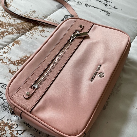 Like new!! - Picture 4 of 4